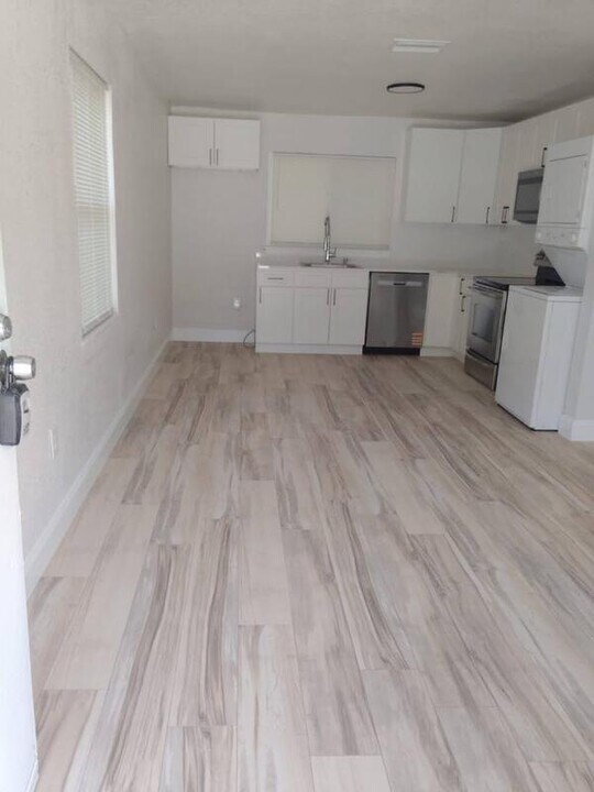 2119 Mara Ct in Leesburg, FL - Building Photo
