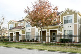 Fulton Village in Houston, TX - Building Photo - Building Photo