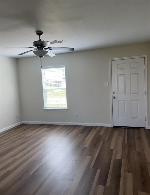 5735 Rainbow Rd. in Mont Belvieu, TX - Building Photo - Building Photo