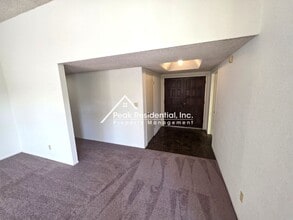 16 Park Vista Cir in Sacramento, CA - Building Photo - Building Photo