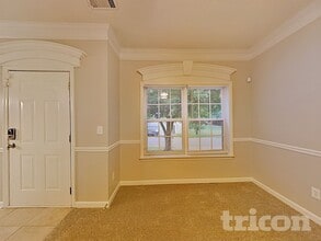 130 Nowell Dr in Fairburn, GA - Foto de edificio - Building Photo