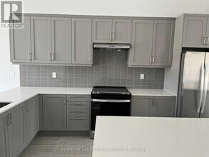 77 Seguin St in Richmond Hill, ON - Building Photo - Building Photo