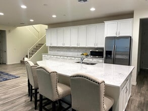 9812 S Quiet Dove Dr in Tucson, AZ - Building Photo - Building Photo