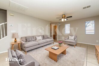 8301 W Wildwood Glen Dr, Unit 14106104 in Las Vegas, NV - Building Photo - Building Photo