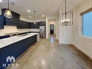 2310 S 3rd St in Austin, TX - Building Photo - Building Photo