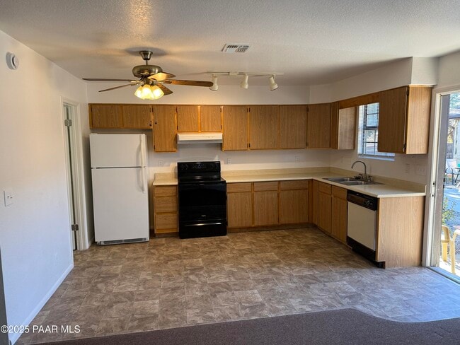 1283 Tapadero Dr in Prescott Valley, AZ - Building Photo - Building Photo