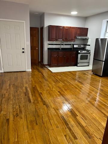 323 Eldert St in Brooklyn, NY - Building Photo - Building Photo