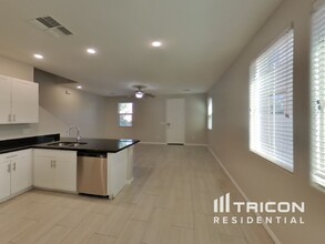 12534 W Hummingbird Terrace in Peoria, AZ - Building Photo - Building Photo