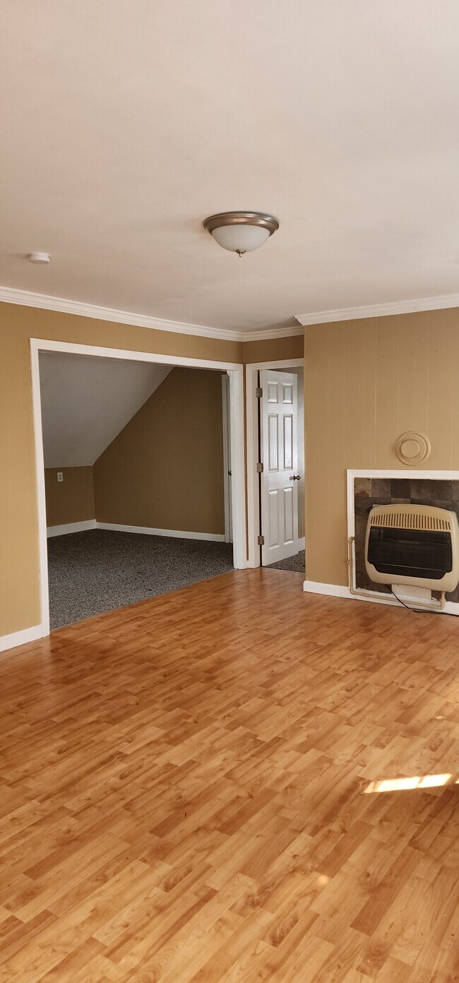 141 Church St Rentals in New Bedford, MA