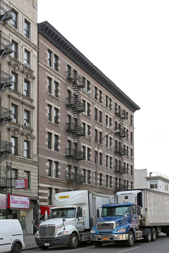 571 W 139th St in New York, NY - Building Photo - Building Photo