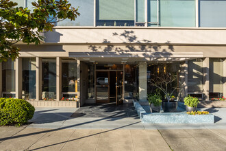 Berkeley Town House in Berkeley, CA - Foto de edificio - Building Photo