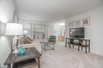 771 Lindbergh in Atlanta, GA - Foto de edificio - Interior Photo