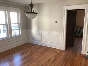 75 Bradford Rd, Unit 1 in Watertown, MA - Building Photo - Building Photo