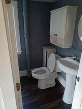 29 E Walnut St, Unit 2 bedroom in Taunton, MA - Building Photo - Building Photo