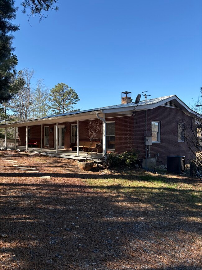 1736 Harmony Grove Church Rd in Acworth, GA - Building Photo - Building Photo
