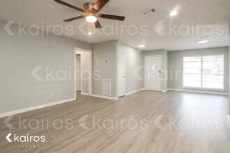 7214 Cardinal Cir in Texas City, TX - Building Photo - Building Photo