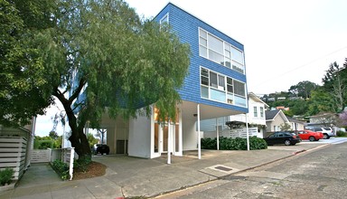 110 3rd St in Sausalito, CA - Building Photo - Building Photo