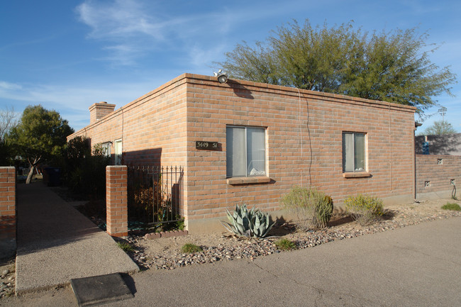 3445-3451 E Pima St in Tucson, AZ - Foto de edificio - Building Photo