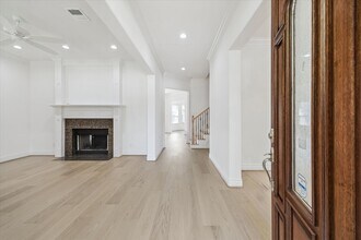 4235 Villanova St in Houston, TX - Building Photo - Building Photo