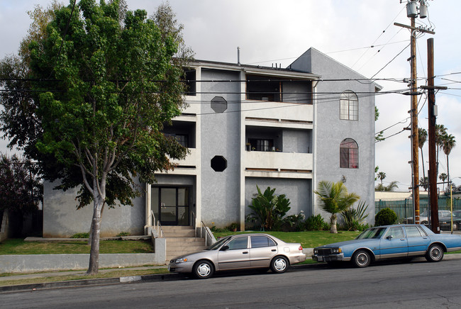 413 E Hazel St in Inglewood, CA - Building Photo - Building Photo