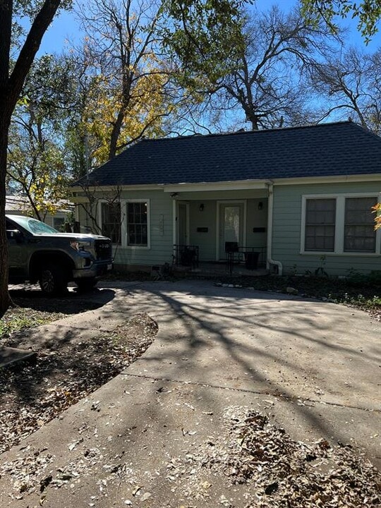 3511 Windsor Rd in Austin, TX - Building Photo