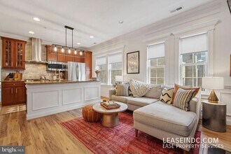 5231 Connecticut Ave NW in Washington, DC - Building Photo - Building Photo