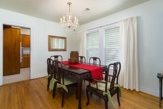 3602 Ave Q 1/2 in Galveston, TX - Building Photo - Building Photo