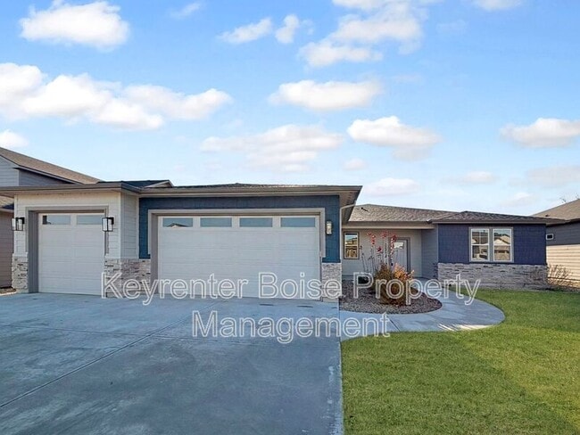 property at 4401 E Wedge St