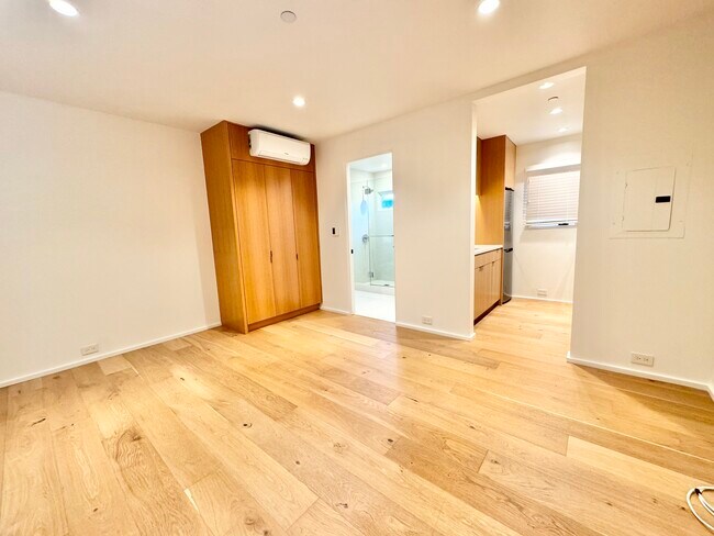 property at 2403 S Centinela Ave