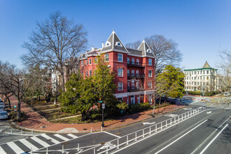 1018 E Capitol St NE in Washington, DC - Building Photo - Building Photo