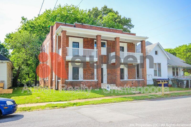 1203 Peachtree St in Chattanooga, TN - Foto de edificio