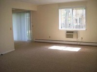 Eastway Manor Apartments photo'