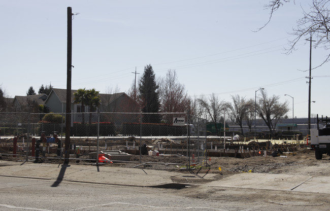 Kellgren Senior Apartments in Petaluma, CA - Building Photo - Building Photo