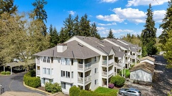 Sammamish River Apartments in Kenmore, WA - Building Photo