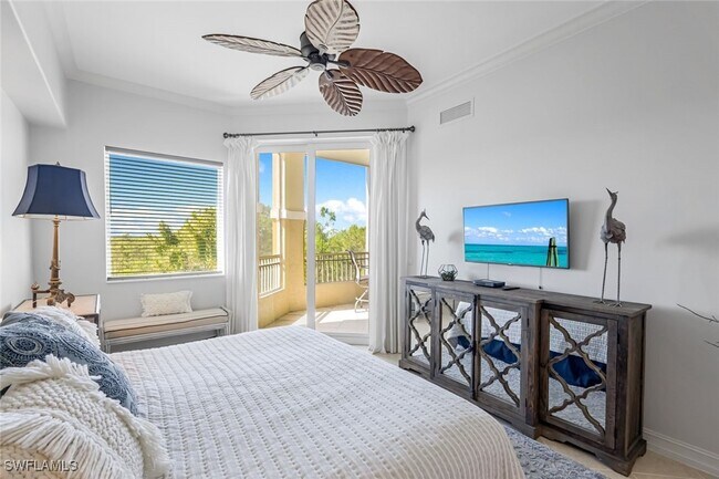 2738 Tiburon Blvd E in Naples, FL - Building Photo - Building Photo