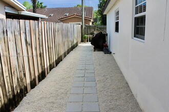 1320 Arthur St in Hollywood, FL - Building Photo - Building Photo