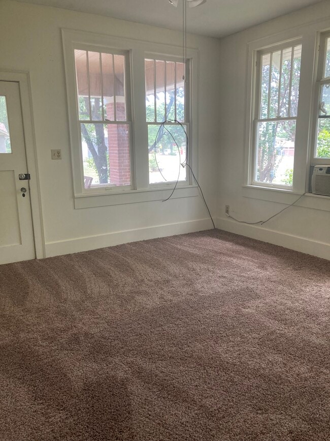 1715 Locust St in Texarkana, AR - Building Photo - Building Photo