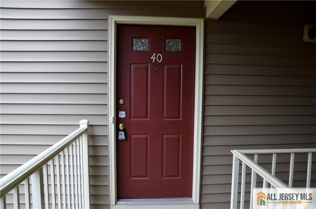 property at 40 Lear Ct