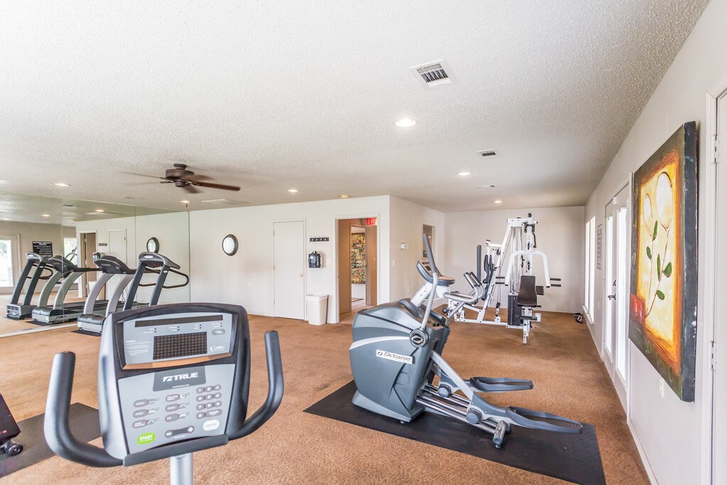 Dogwood Lakes Apartments in Benton, AR