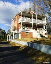 251 Main St in Middlefield, CT - Building Photo