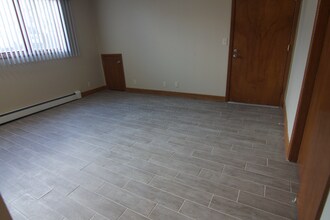 830 S 10th St, Unit 3 in Lincoln, NE - Building Photo - Building Photo