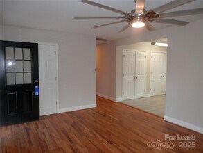 1332 Edgewater Dr in Charlotte, NC - Building Photo - Building Photo