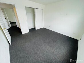 12 Ellen Ave in Perth Amboy, NJ - Building Photo - Building Photo