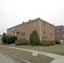 818 Cherry Dr Apartments