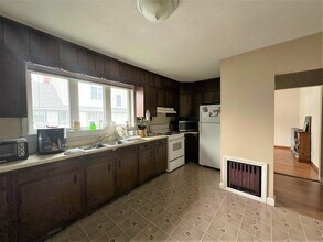 65 Boston Ave, Unit 65 in Somerville, MA - Foto de edificio - Building Photo