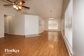 4631 Whispering Rock Ln, Unit 506 in Spring, TX - Building Photo - Building Photo