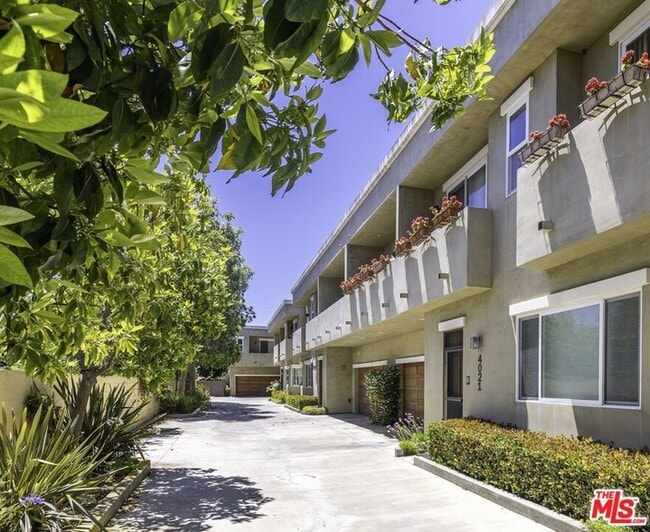 4025 Wade St, Unit 3 in Los Angeles, CA - Building Photo - Building Photo