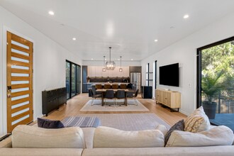4852 Seldner St E in Los Angeles, CA - Building Photo - Building Photo