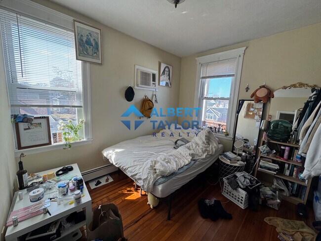 33 Shannon St, Unit 3 in Boston, MA - Building Photo - Building Photo