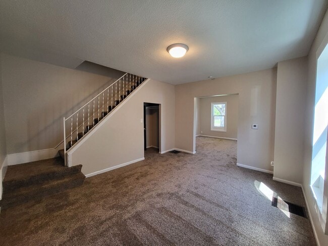 property at 1527 Des Moines St